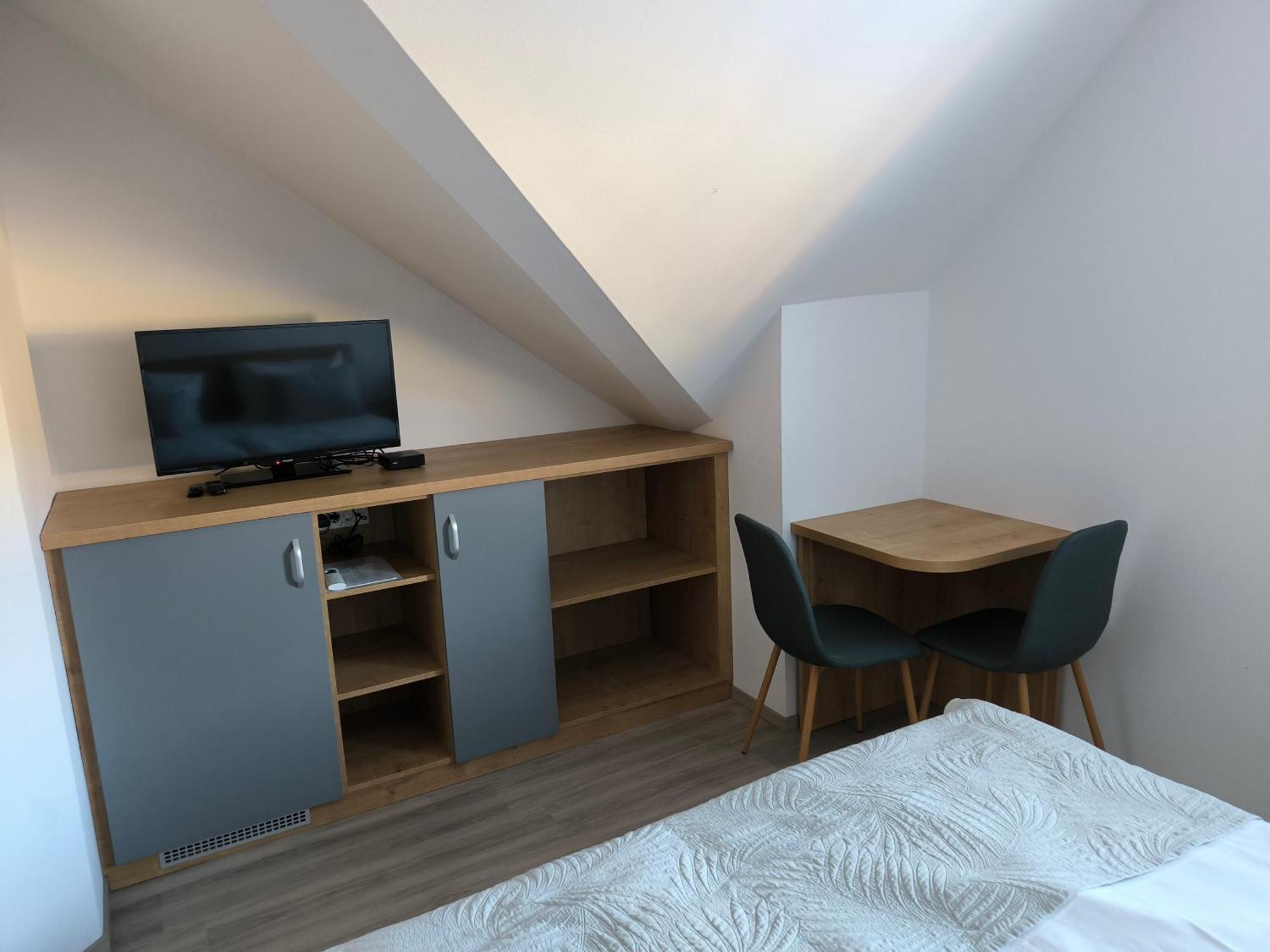 Guesthouse Haler Podcetrtek Ngoại thất bức ảnh