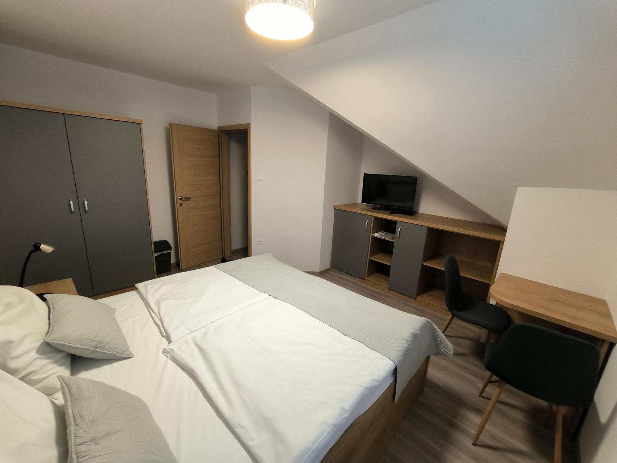 Guesthouse Haler Podcetrtek Ngoại thất bức ảnh